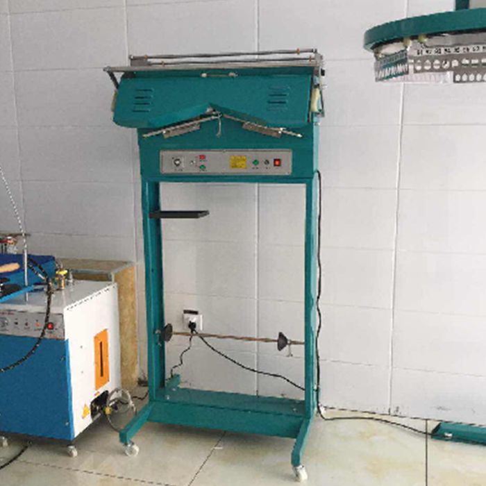 Clothing packaging machine