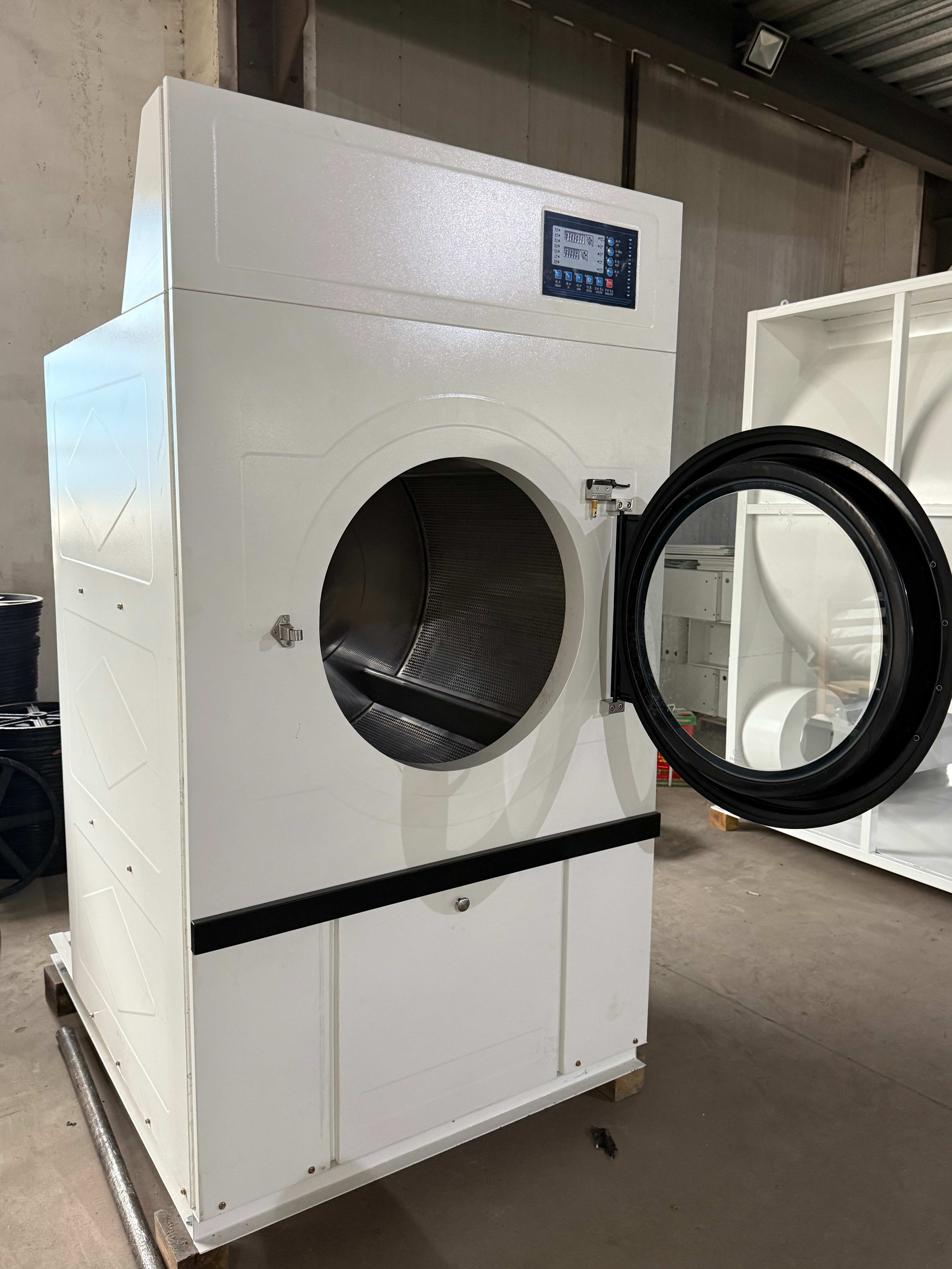 Earth Day: How can industrial washing machines help green washing and reduce carbon footprint?
